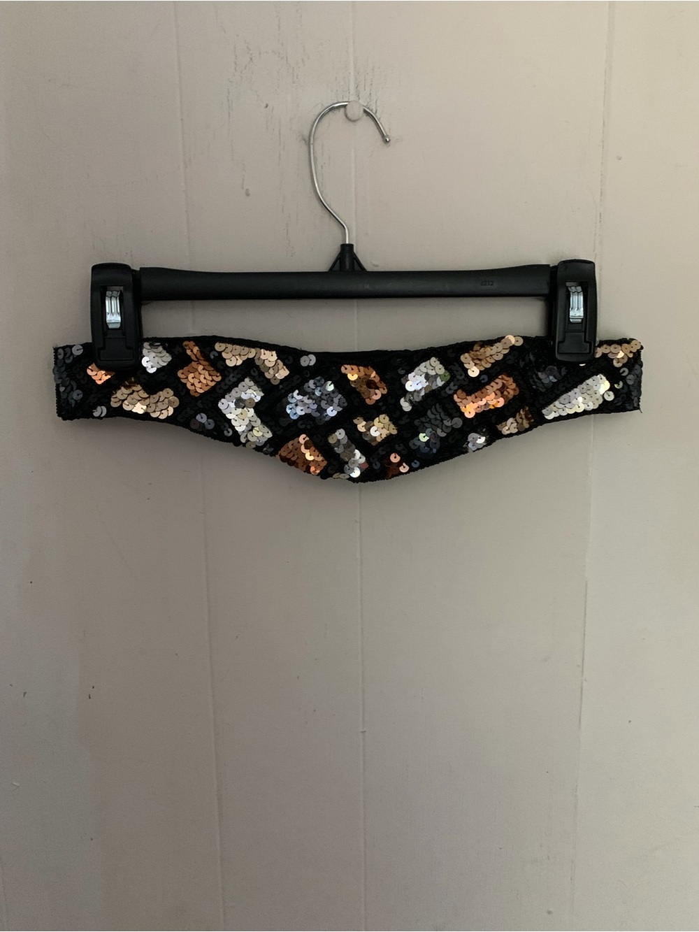 Vintage 80s Milor sequin elastic waist belt with black, silver, gold, and bronze